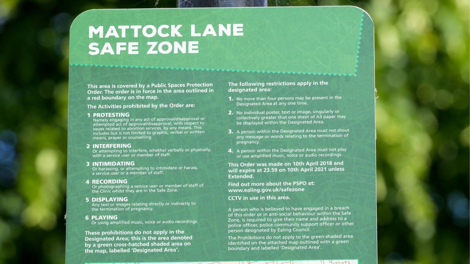 Ealing-Clinic-Safe-Access-Zones-Sign