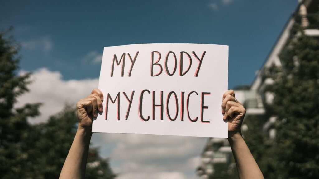 Sign with the text: my body, my choice